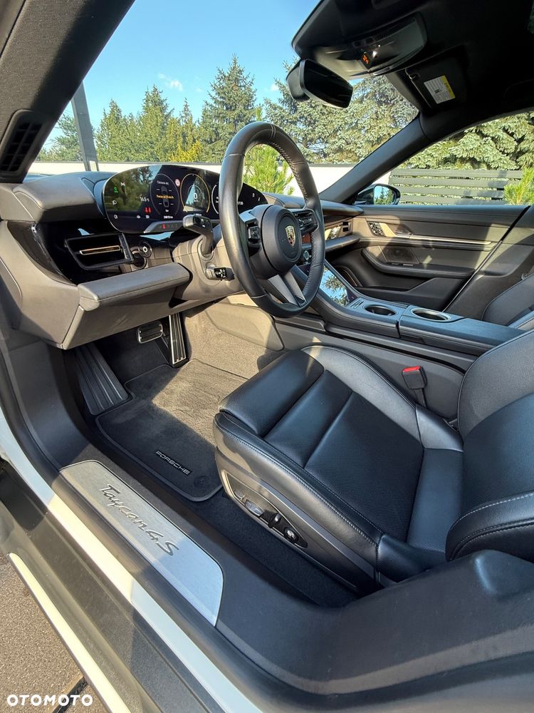 Porsche Taycan 4S Performance Plus - 14