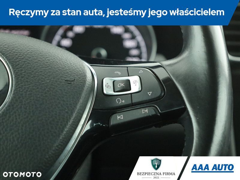 Volkswagen Golf - 16