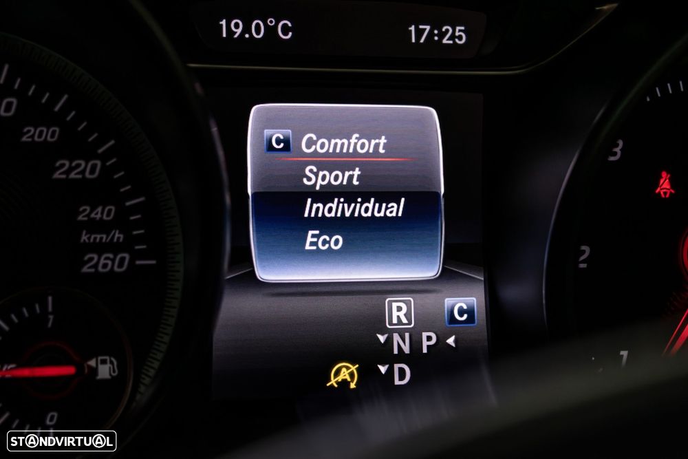 Mercedes-Benz CLA 200 d Shooting Brake AMG Line Aut. - 37