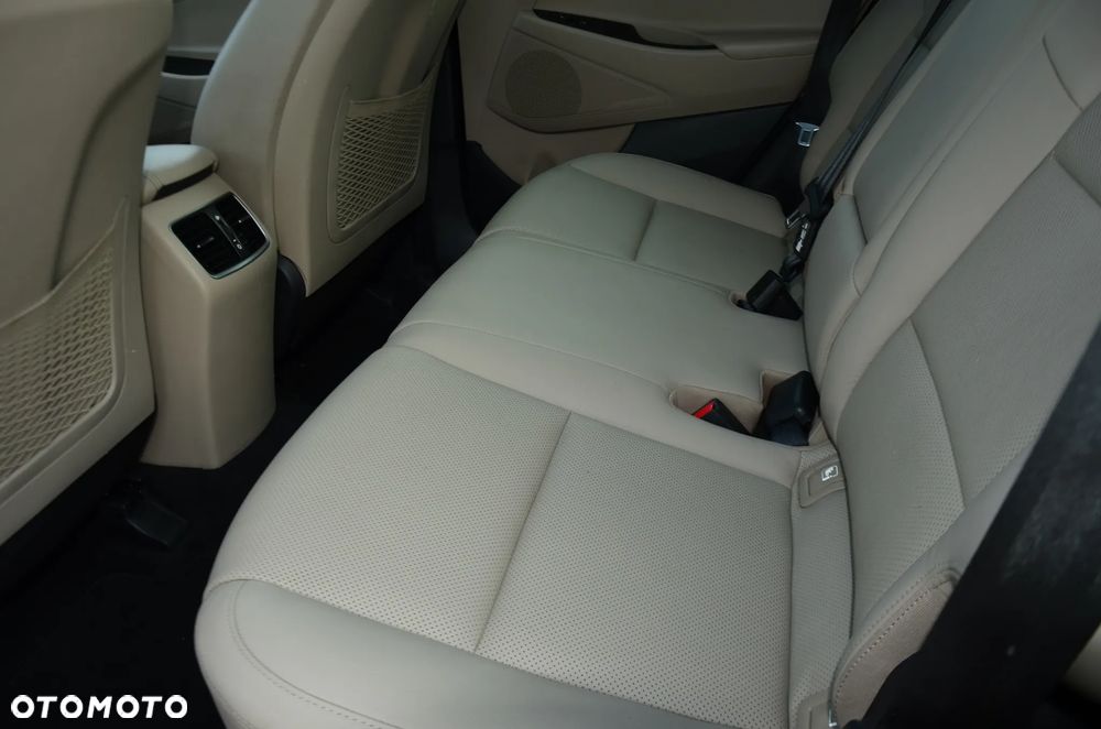 Hyundai Tucson 2.0 CRDI 2WD Style - 20
