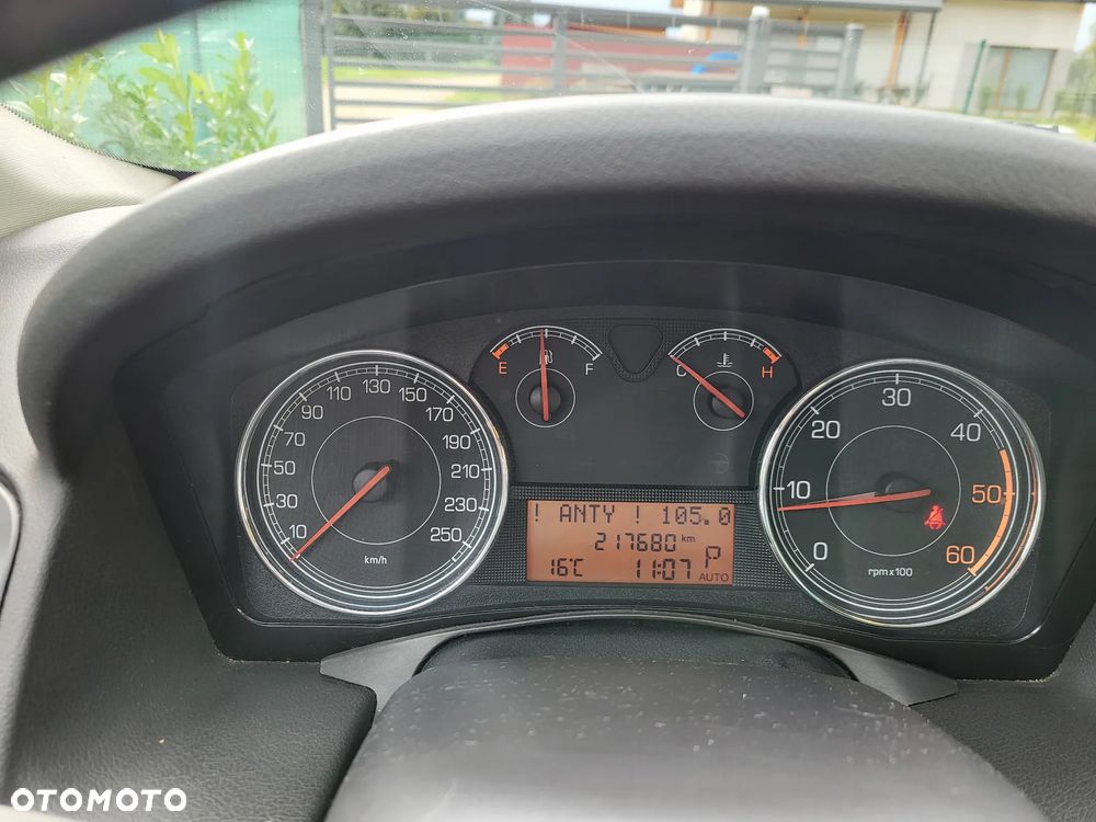 Fiat Croma 1.9 JTD Dynamic - 5