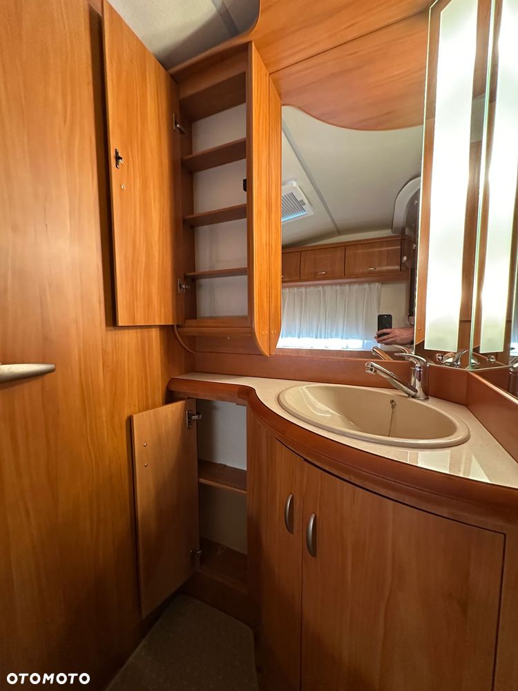 Hobby 460 UFE EXCELLENT z fakturą i gwarancją. DMC 1300 kg !!! - 34