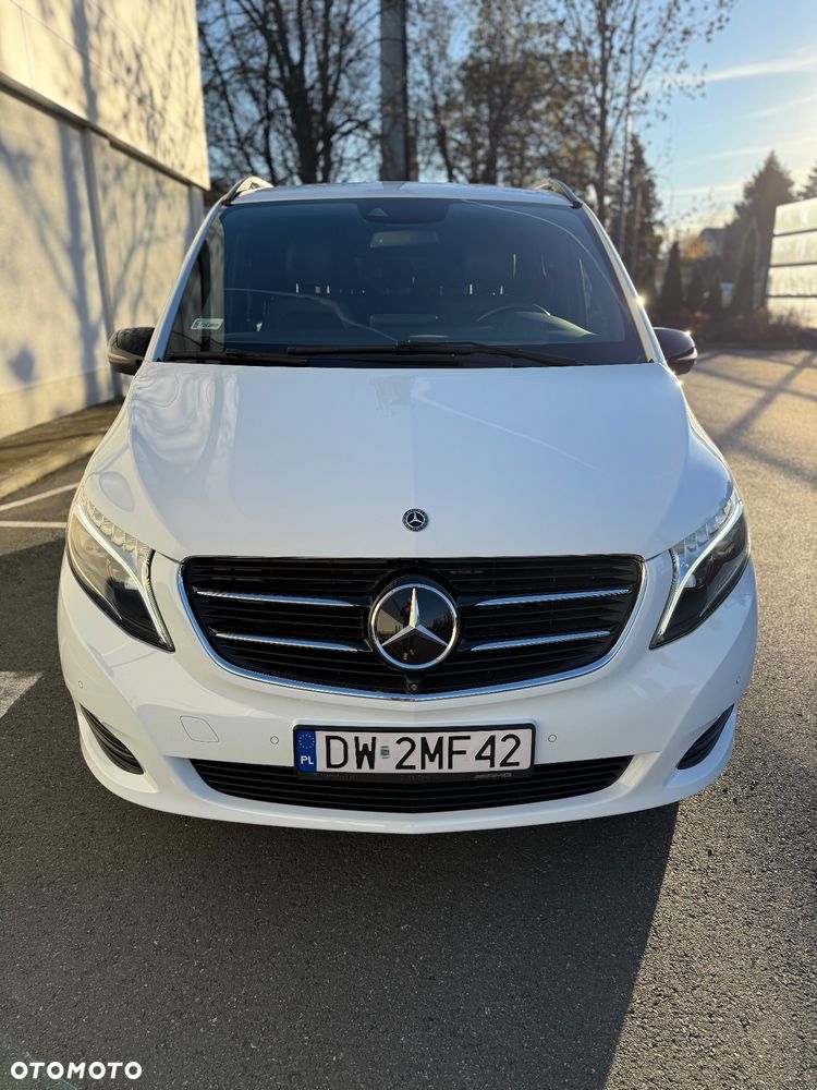 Mercedes-Benz Klasa V - 24