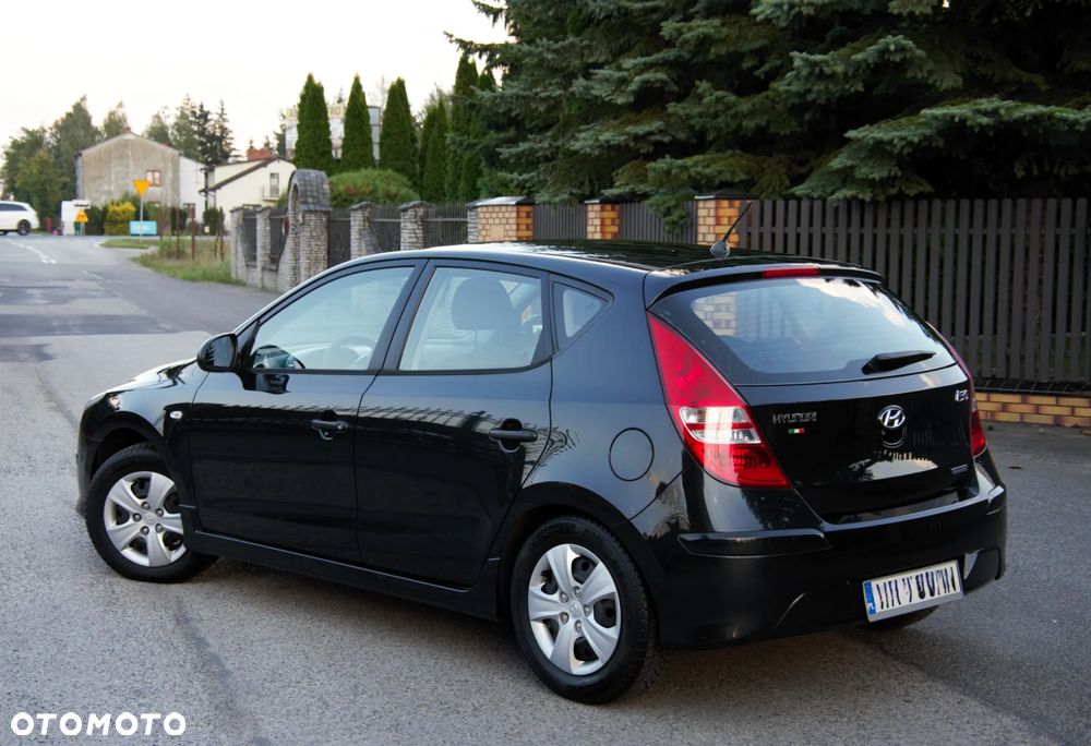 Hyundai i30 1.6 CRDi Comfort EU5 - 5