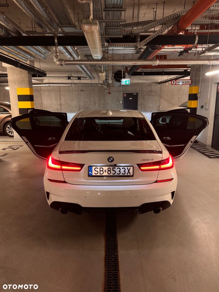 BMW Seria 3 330i - 10