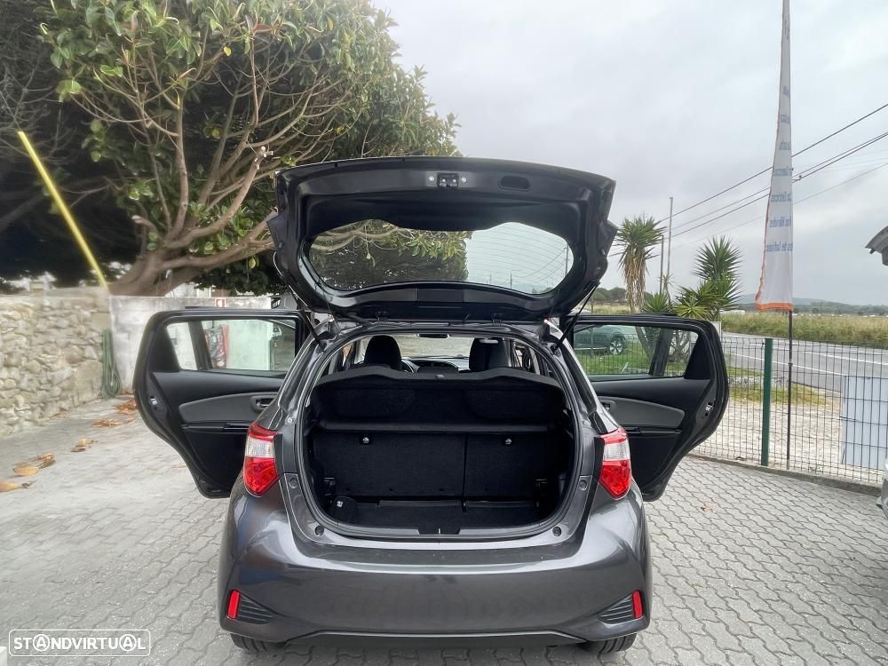Toyota Yaris 1.4 D-4D Exclusive+P.Techno - 11