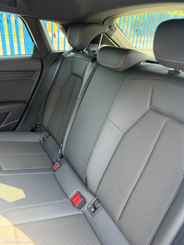 Audi A3 Sportback 45 TFSIe S line - 13