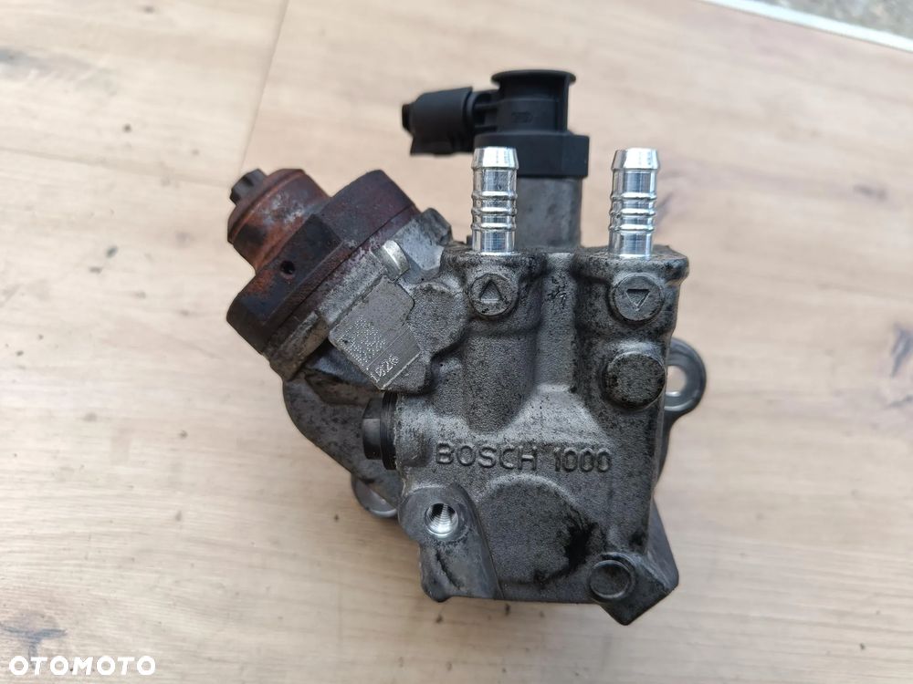 BMW F10 F11 2.0D N47 POMPA WTRYSKOWA 7810696 - 2