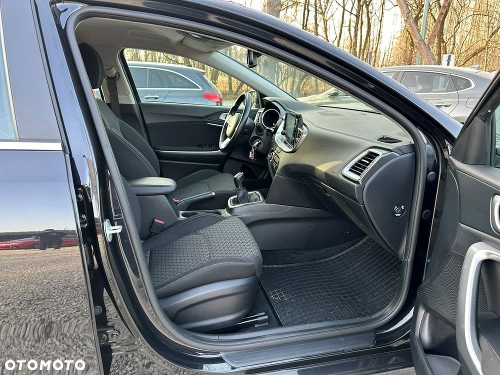 Kia Ceed - 18