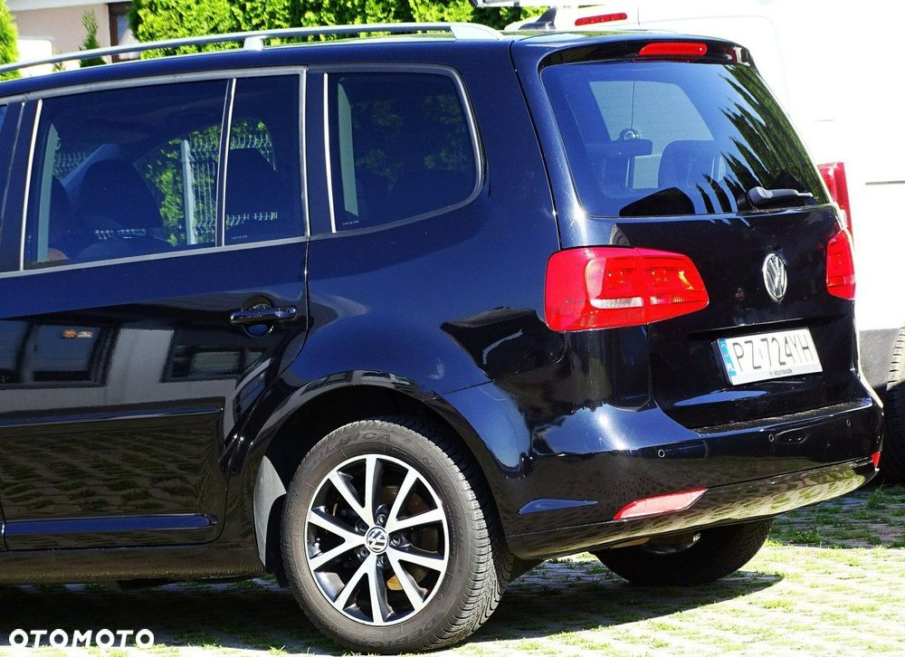 Volkswagen Touran - 13