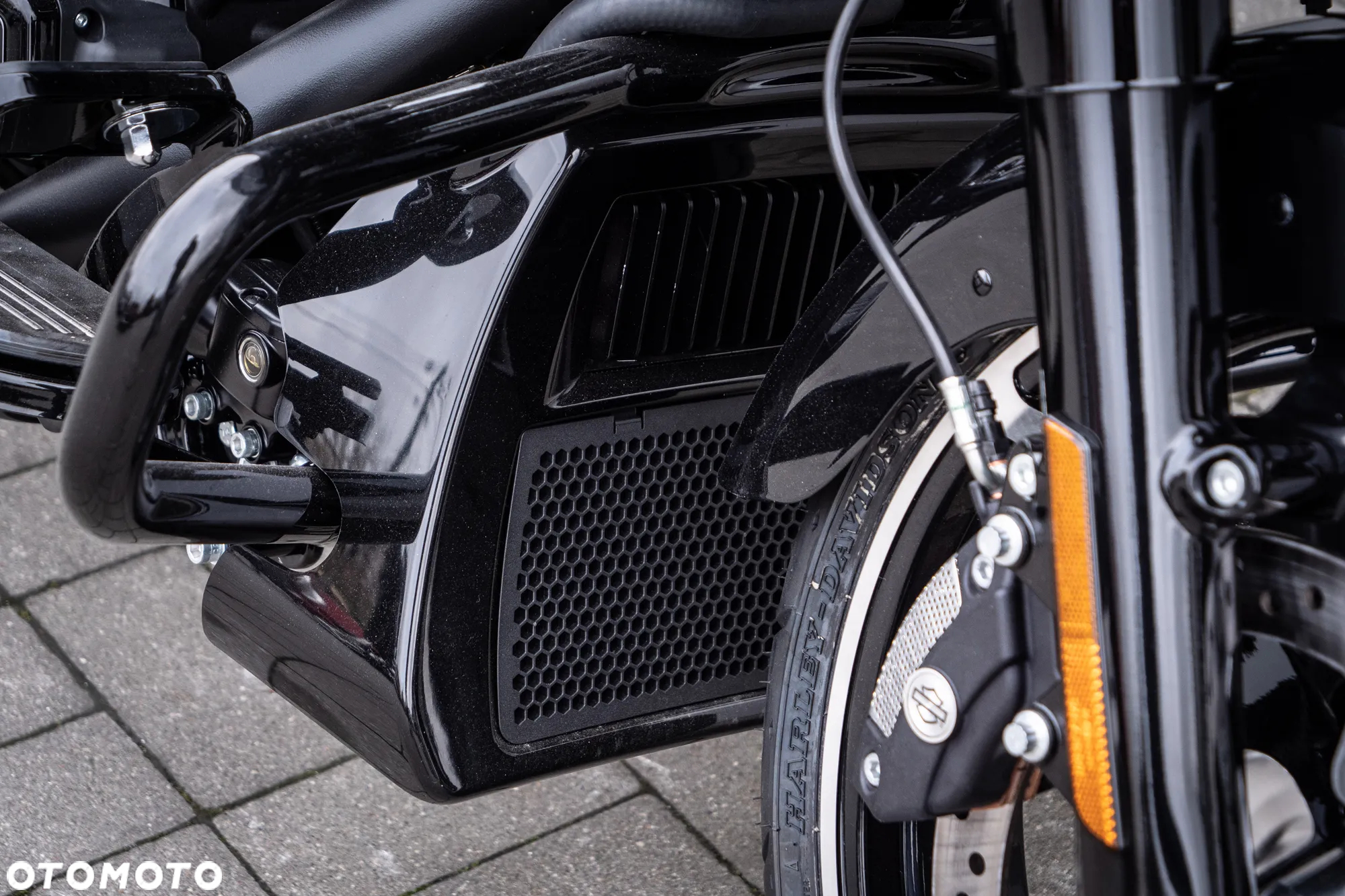 Harley-Davidson Touring Road Glide - 22