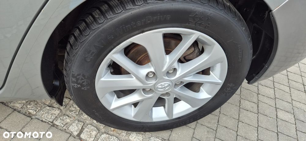 Toyota Auris 2.0 D-4D Life - 16