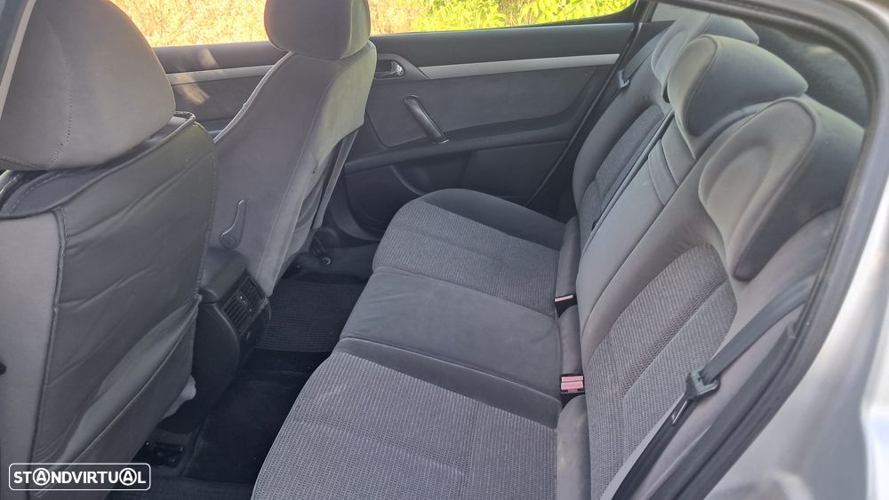 Peugeot 407 1.6 HDi Premium FAP - 4