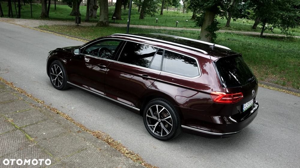 Volkswagen Passat Variant 2.0 TDI DSG (BlueMotion Technology) Highline - 29