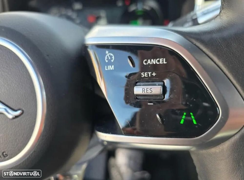 Jaguar I-Pace EV400 R-Dynamic SE AWD - 17