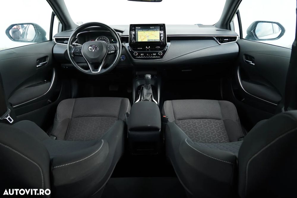 Toyota Corolla Sedan 1.8 HSD Dynamic - 11