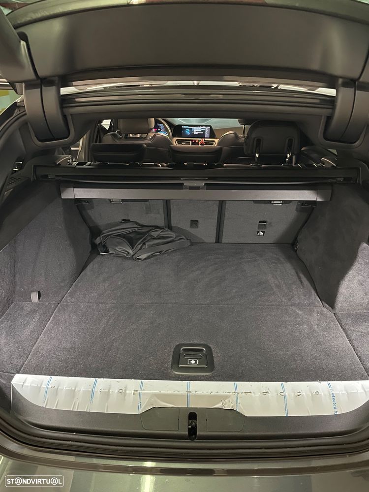 BMW 320 e Touring Corporate Edition Auto - 13