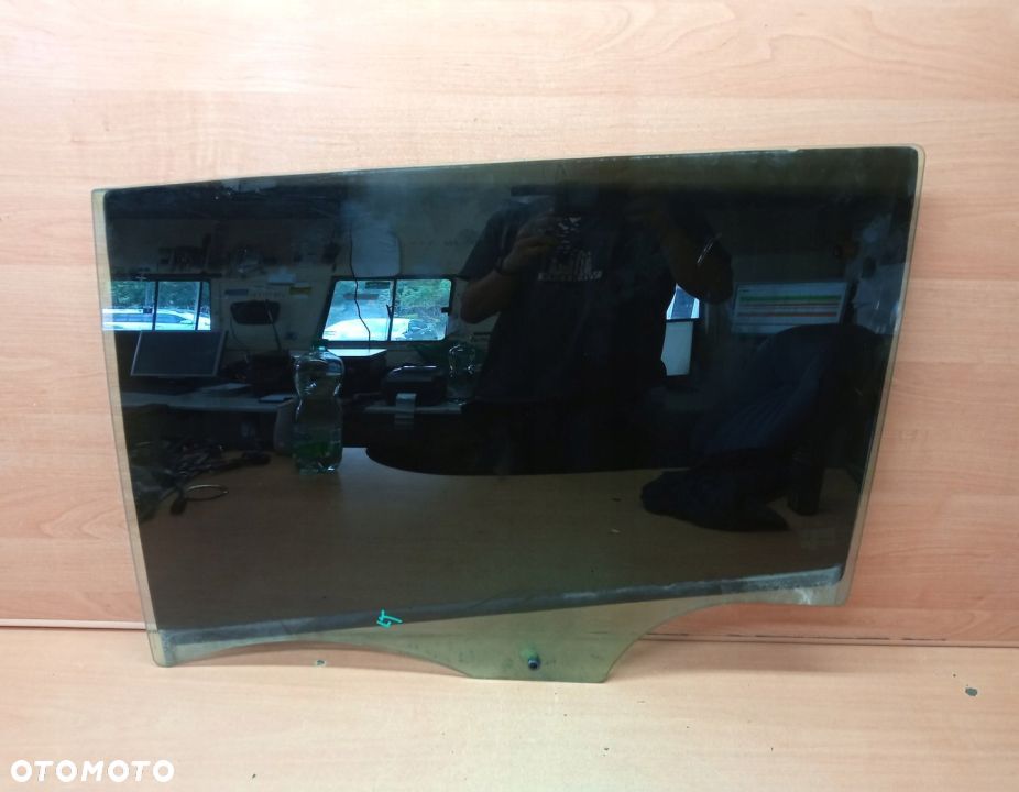 SZYBA BOCZNA LEWA TYLNA DRZWI OPEL ZAFIRA C 14- - 1