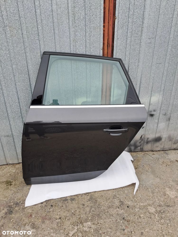 Audi a4 b8 lift kolor LZ7L drzwi tylne lewe kompletne - 1