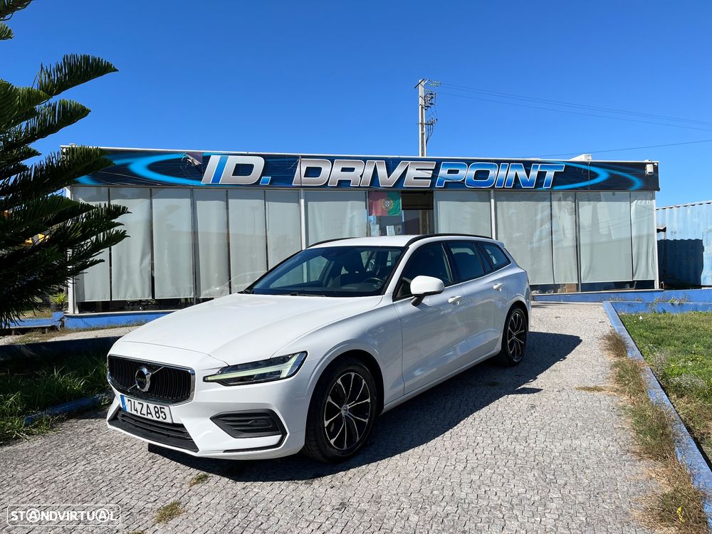 Volvo V60 2.0 D3 Momentum Plus - 2
