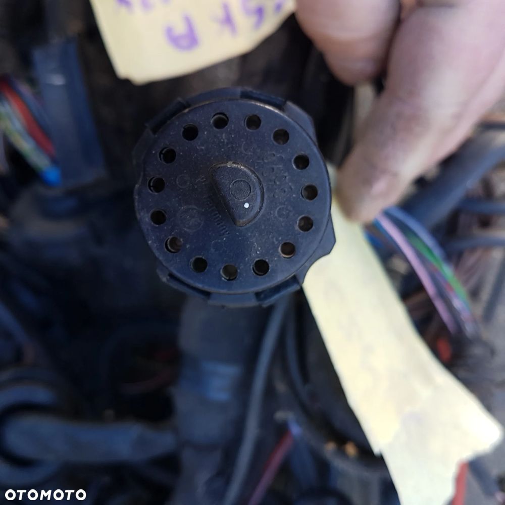 Kostka kość wtyk stacyjki wiązka elektryka instalacja MERCEDES W201 W202 W124 W126 dużo częsci 124 - 5