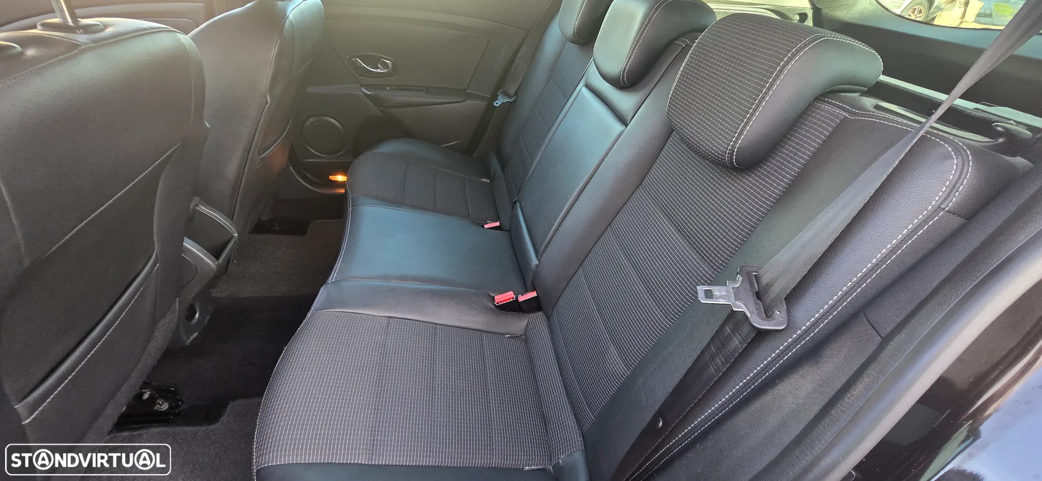 Renault Mégane Sport Tourer 1.5 dCi GT Line - 21