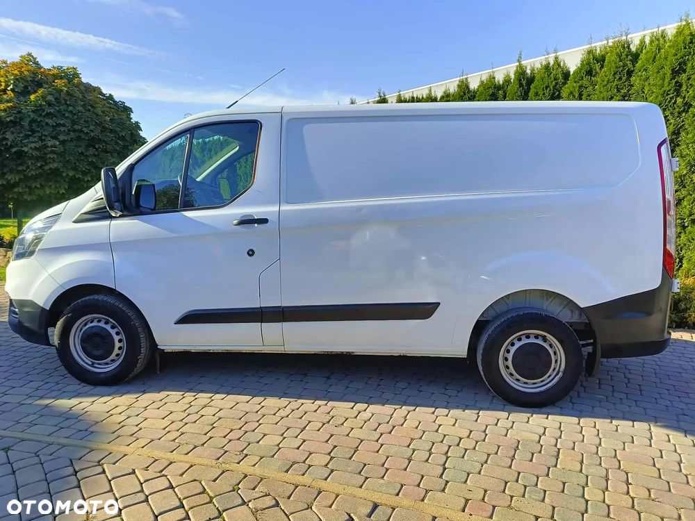 Ford TRANSIT CUSTOM - 4
