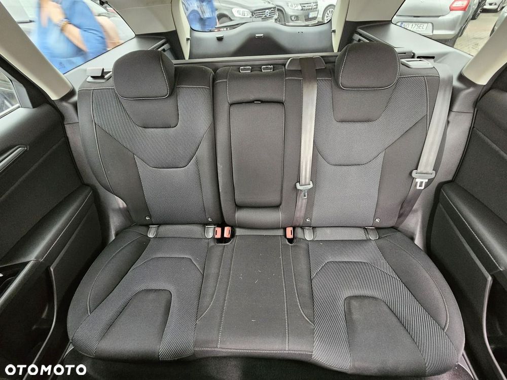 Ford Mondeo - 14
