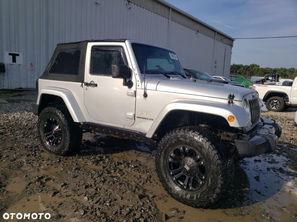 Jeep Wrangler - 5
