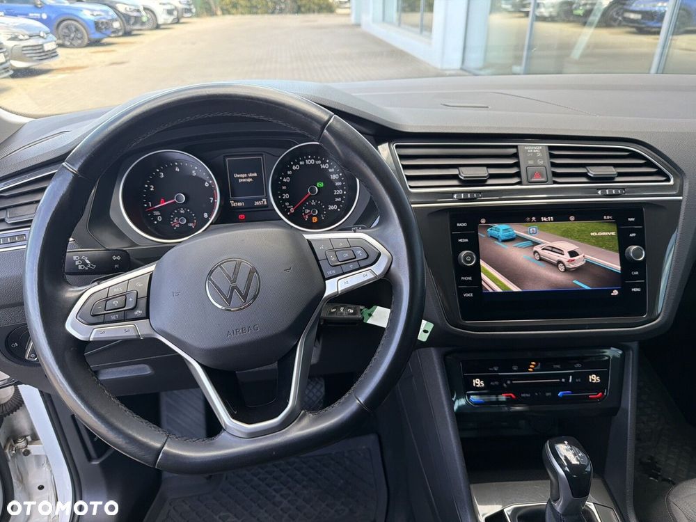 Volkswagen Tiguan - 13
