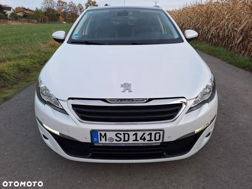 Peugeot 308 1.2 PureTech Allure S&S - 11