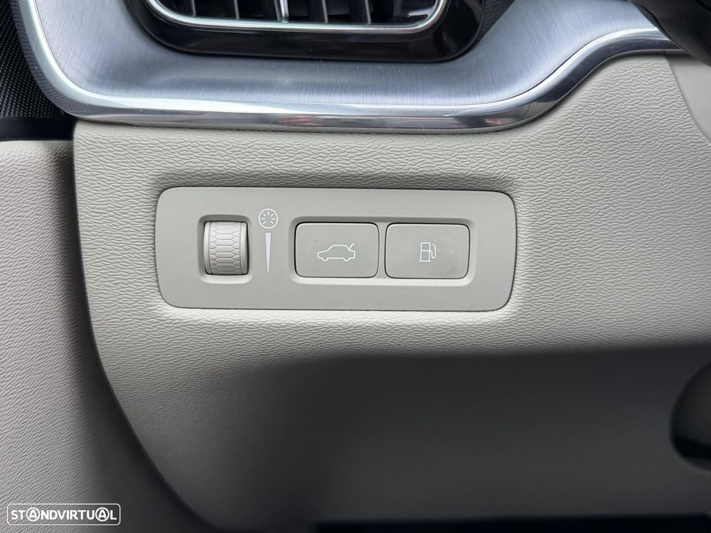 Volvo XC 60 2.0 T8 PHEV Inscription AWD - 20