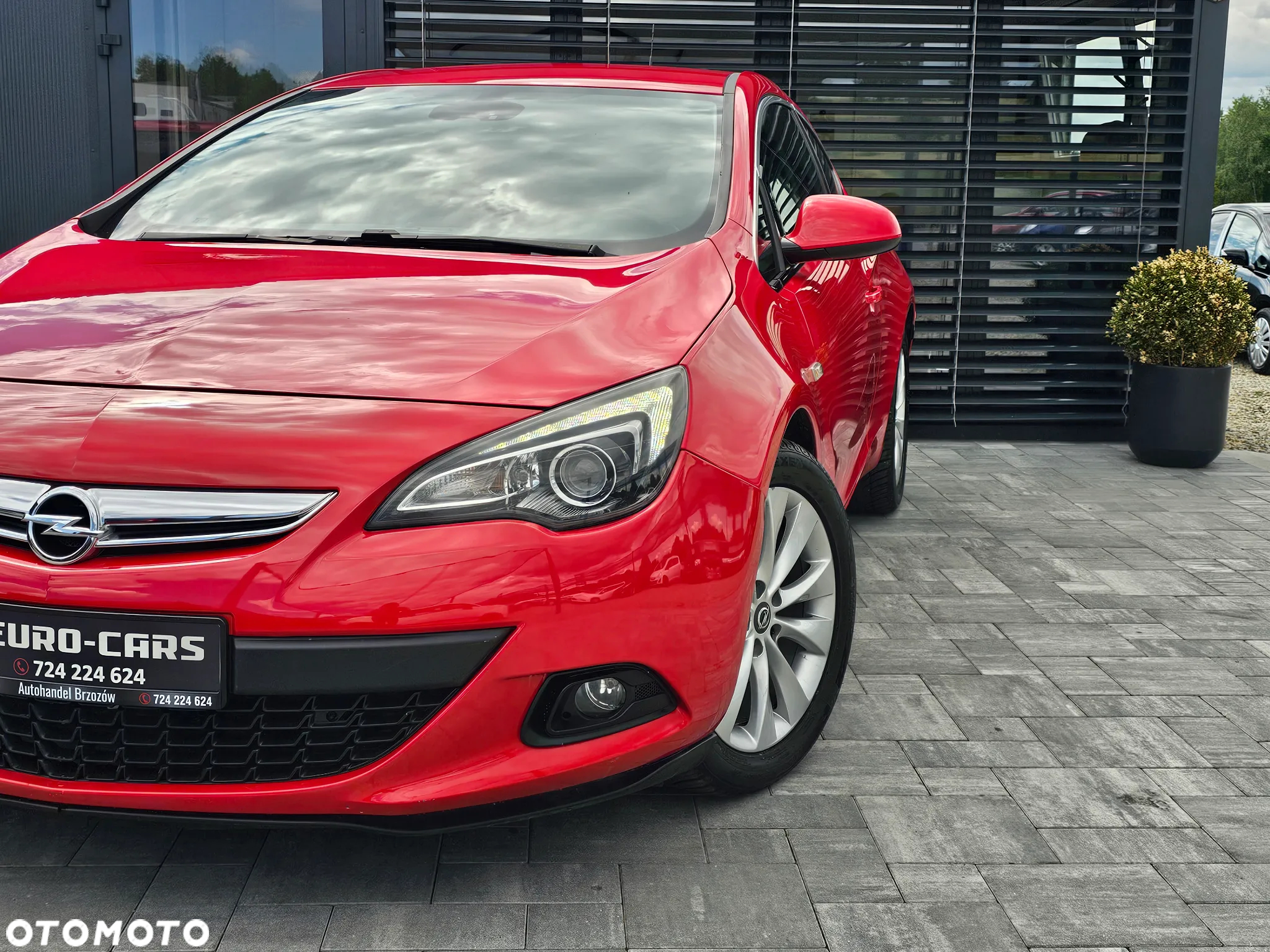 Opel Astra IV GTC 1.6 T Active - 14
