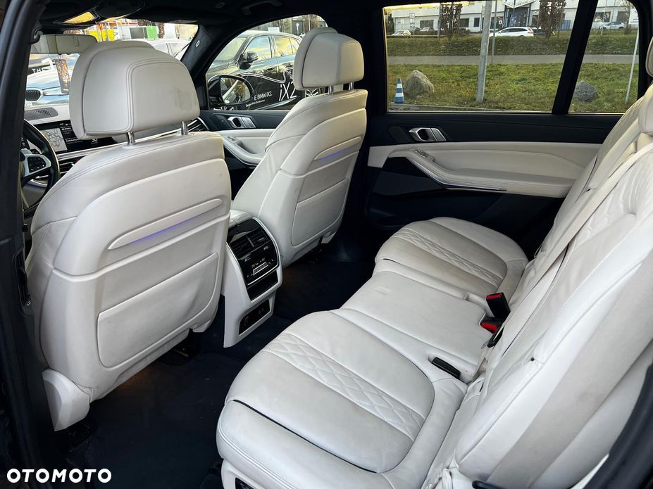 BMW X7 - 19