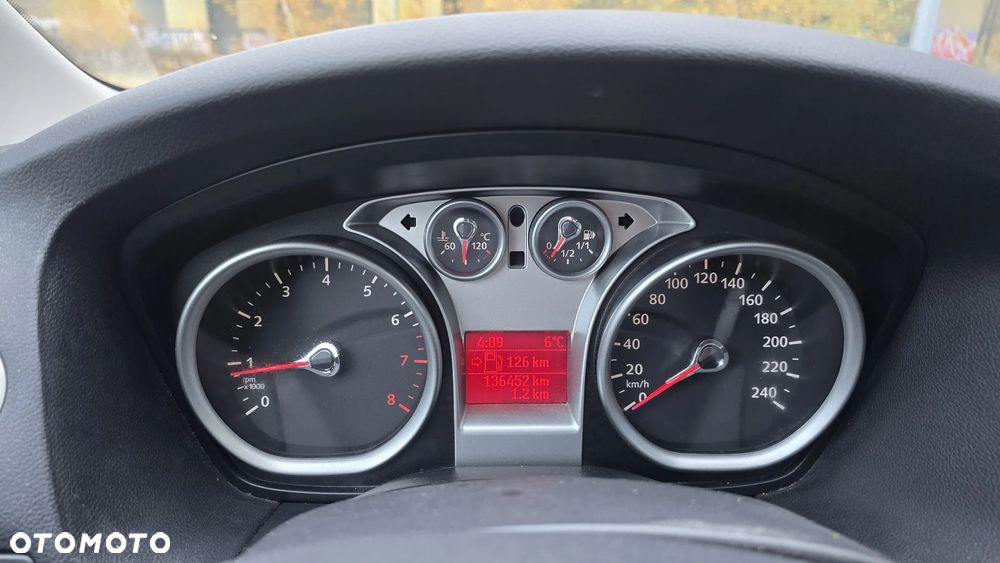 Ford Focus Turnier 1.6 16V Style - 19