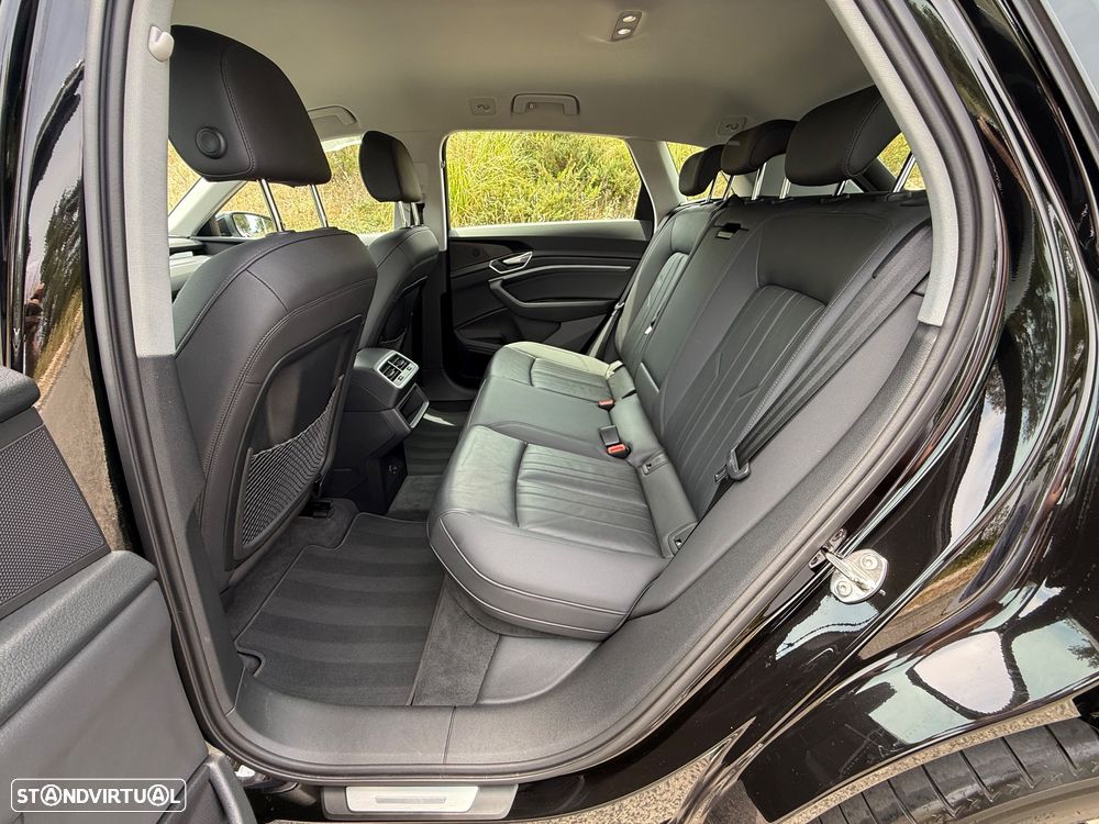Audi e-tron 50 quattro S line - 23