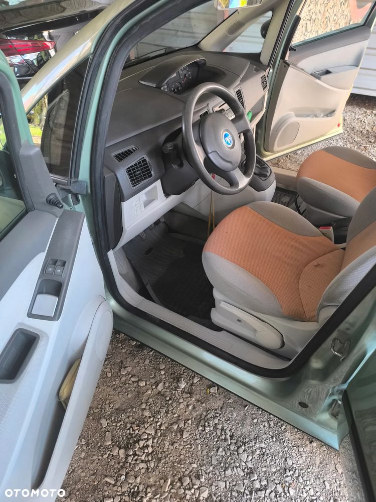 Fiat Idea - 10