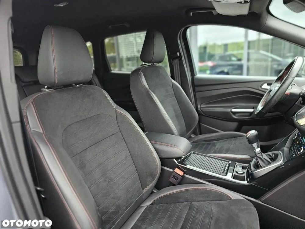 Ford Kuga 2.0 TDCi FWD ST-Line - 22