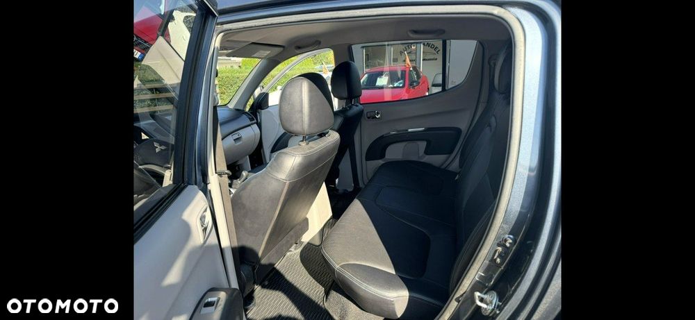 Mitsubishi L200 - 11