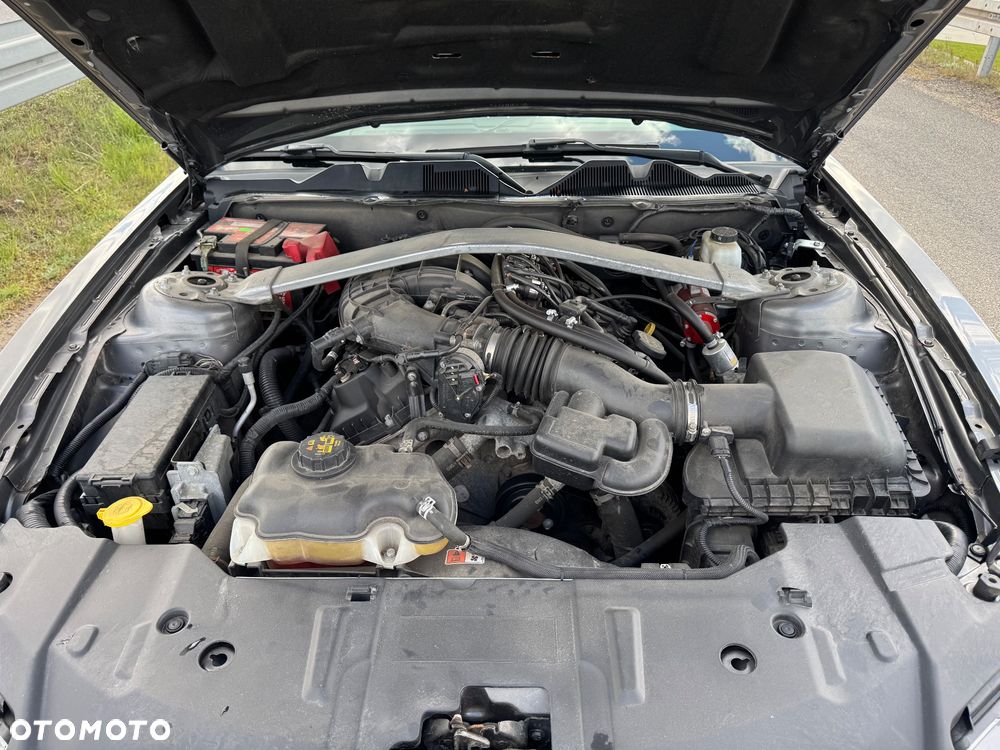 Ford Mustang 3.7 V6 Premium - 9