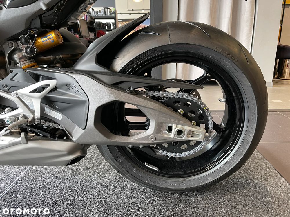 Ducati Streetfighter V4 - 8