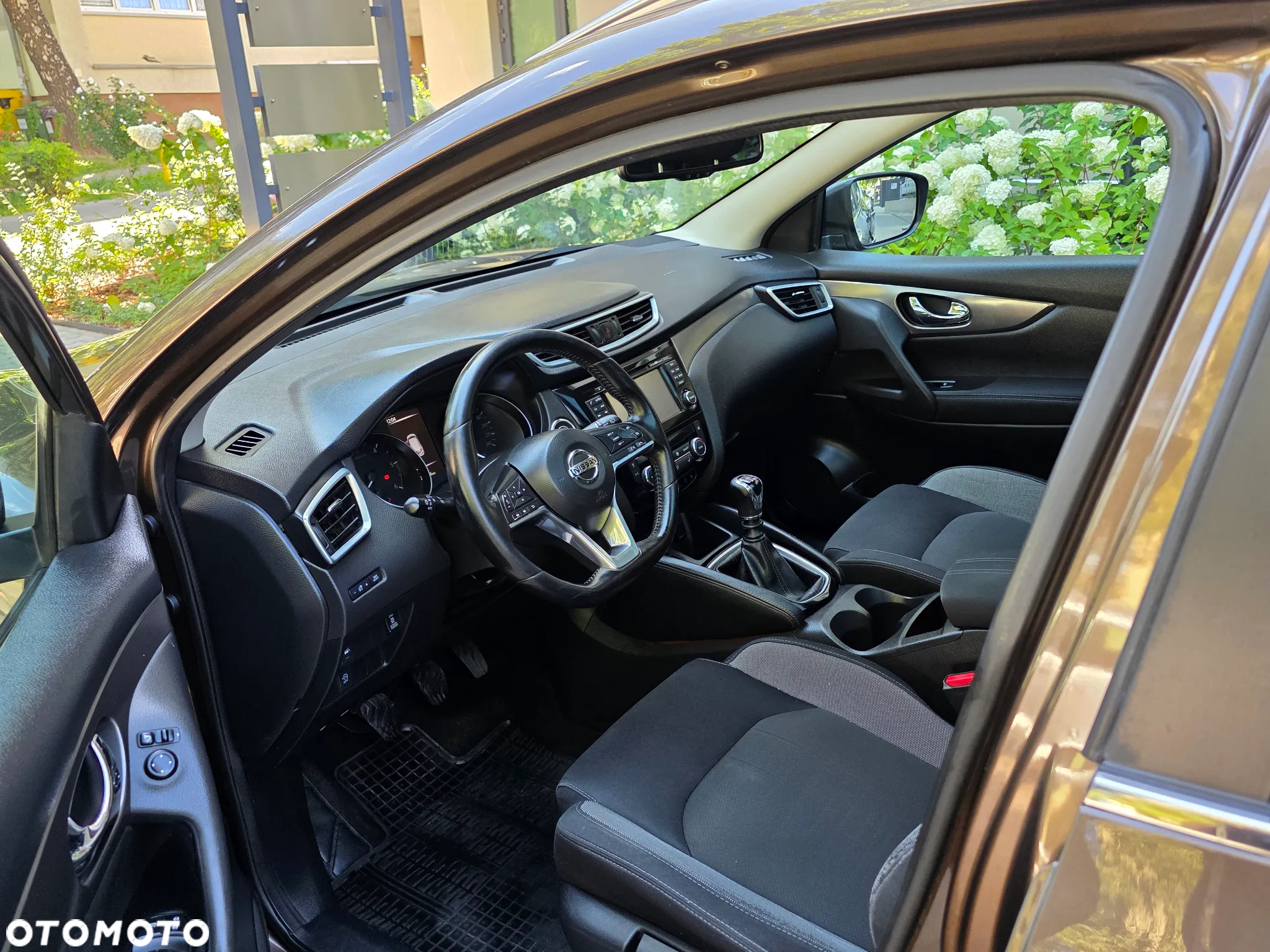 Nissan Qashqai 1.6 DCi 4x4 N-Connecta - 21