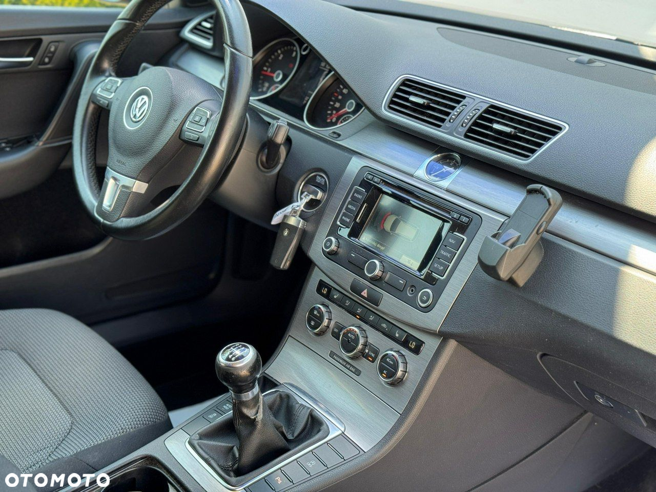 Volkswagen Passat - 17