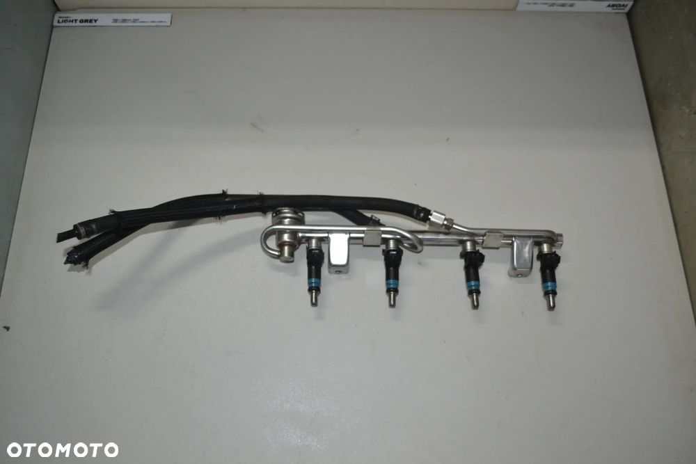 VW PASSAT B5 FL AUDI A4 B6 2,0 ALT LISTWA WTRYSKOWA PALIWA WTRYSKI KPL 06B133551K - 1