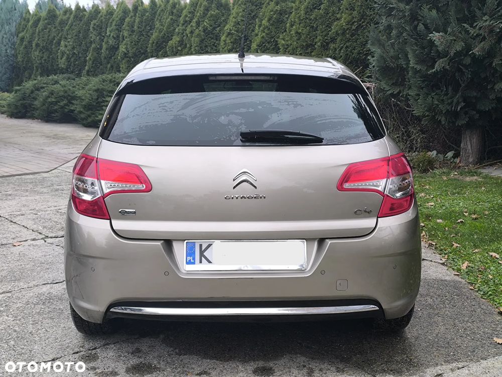 Citroën C4 e-HDi 115 Exclusive - 13