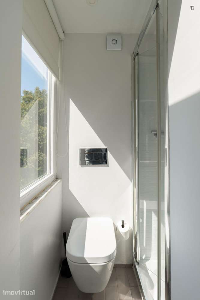 Quarto - localizado em Paranhos Porto - Grande imagem: 3/37