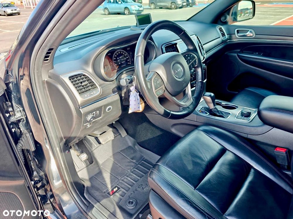 Jeep Grand Cherokee - 8