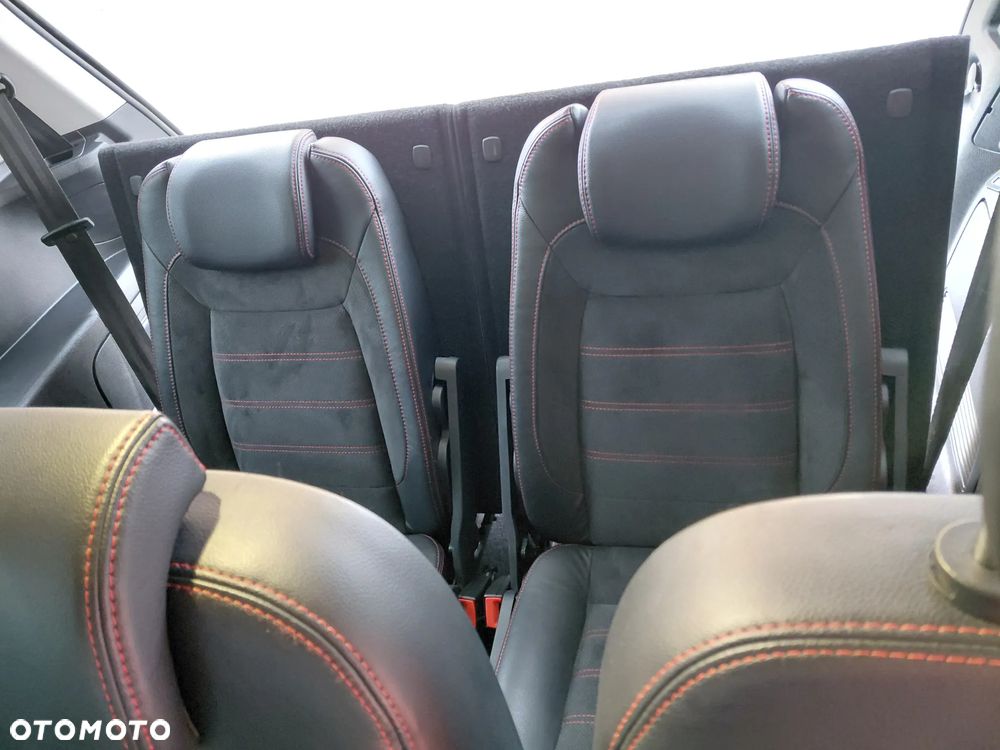 Ford S-Max 2.0 TDCi DPF Titanium X - 17