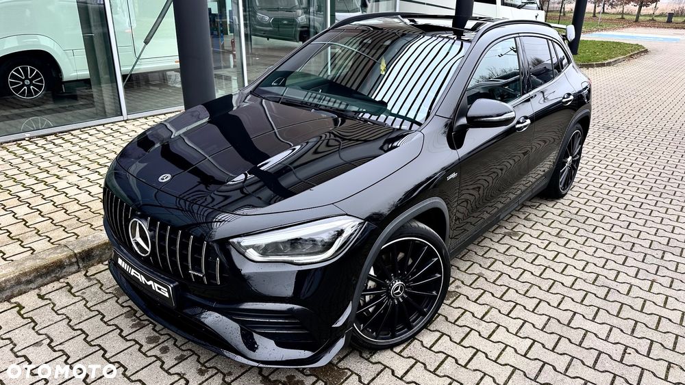 Mercedes-Benz GLA - 5