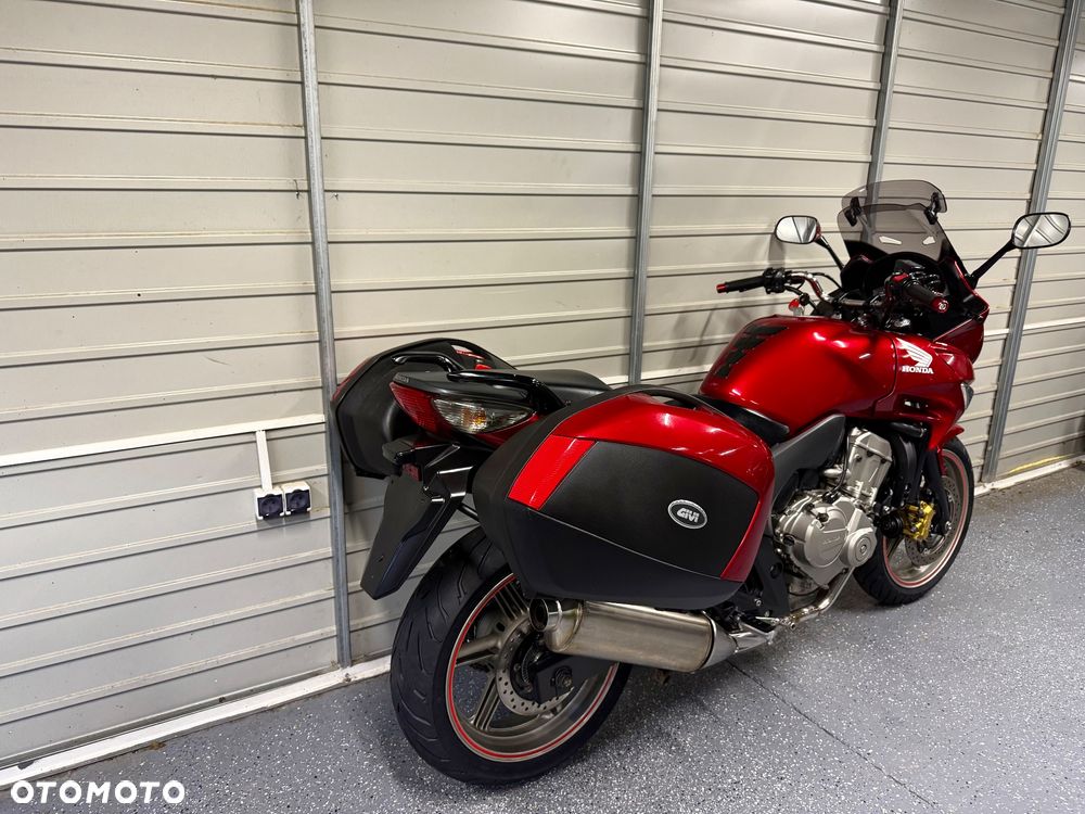 Honda CBF - 3